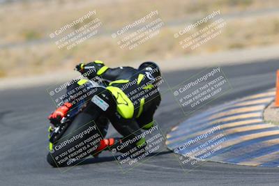 media/Apr-10-2022-SoCal Trackdays (Sun) [[f104b12566]]/Turn 11 Backside (945am)/